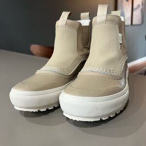 Women's Beige Chelsea Boots
